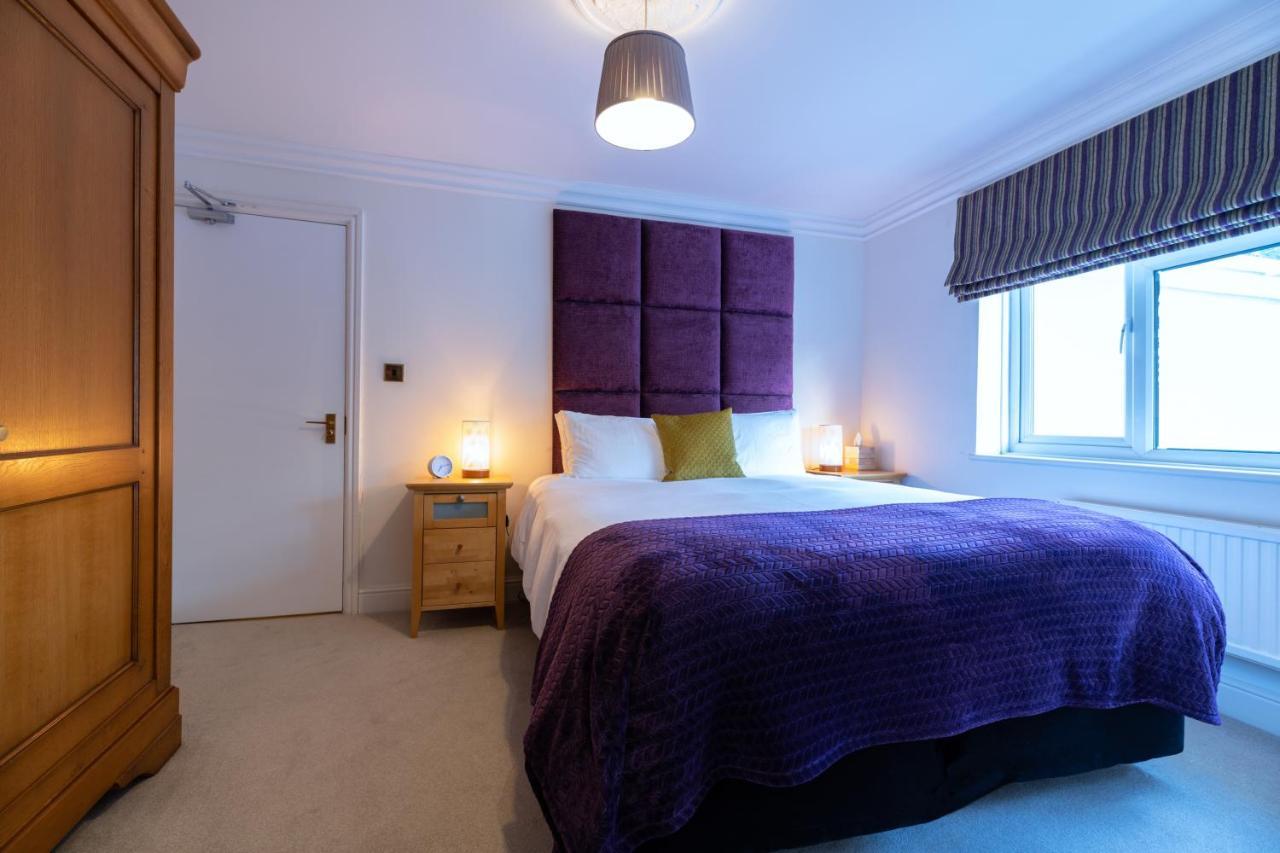 Charnwood Guest House Bracknell Eksteriør billede